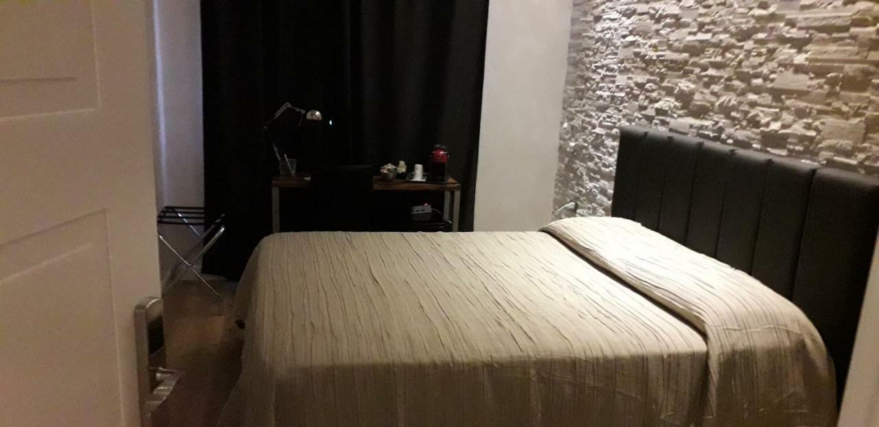 フォッジア A 2 Passi Da Bed & Breakfast エクステリア 写真